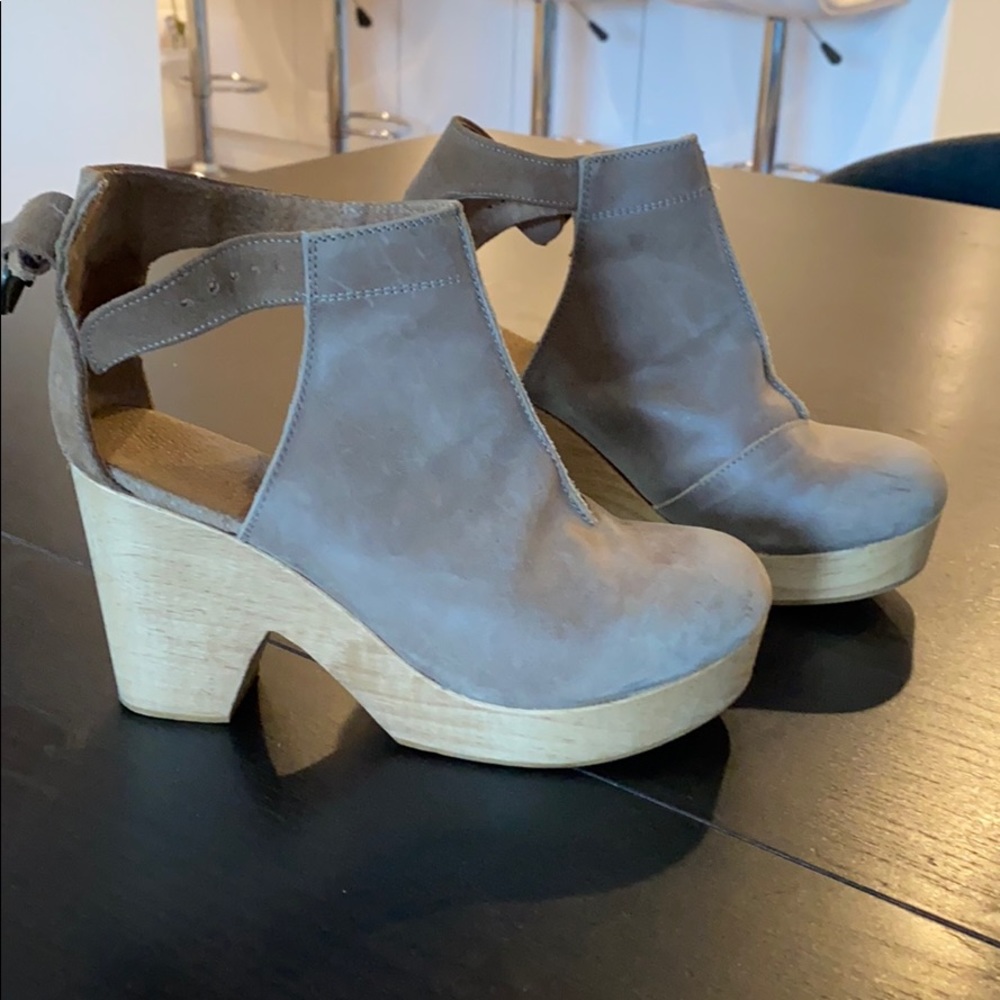 Free People clogs
